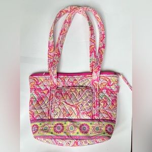 MaggiB paisley purse - like new paisley tote
